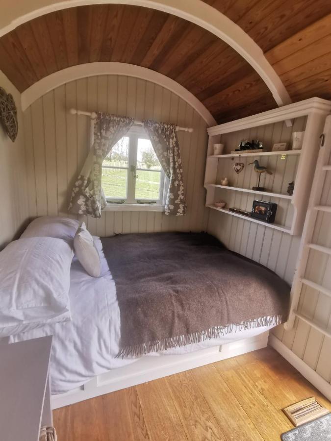 Molly Dishwasher Shepherds Hut Frant 外观 照片